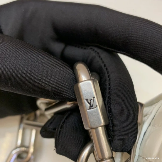 LOUIS VUITTON SOFT TRUNK 0416